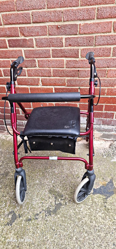 Red black wheel rollator - red/black,