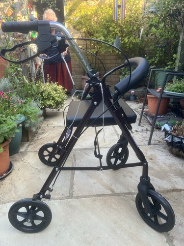 Wheel rollator walker - 4-wheel,