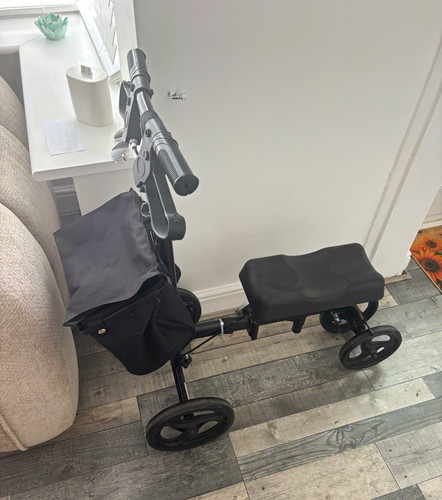Black wheel manual knee - black,