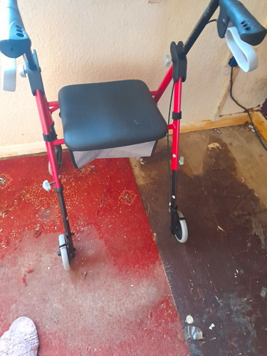 Wheel rollator walker - 2,