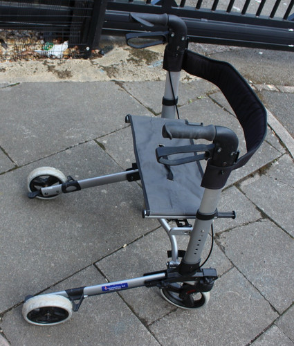 Roma model 2465 wheeled - ,