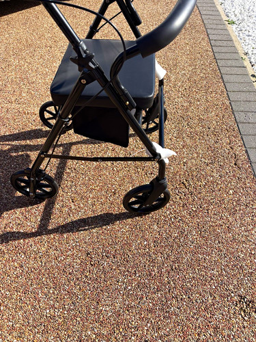 Wheel rollator walker - 4-wheel,