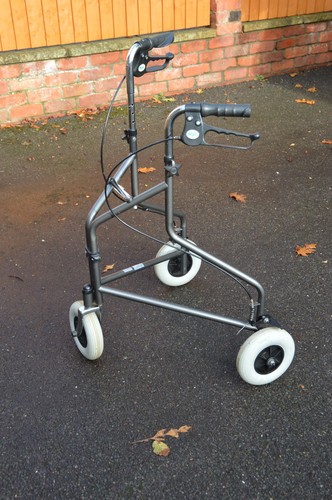 Wheel rollator walker - rollator,