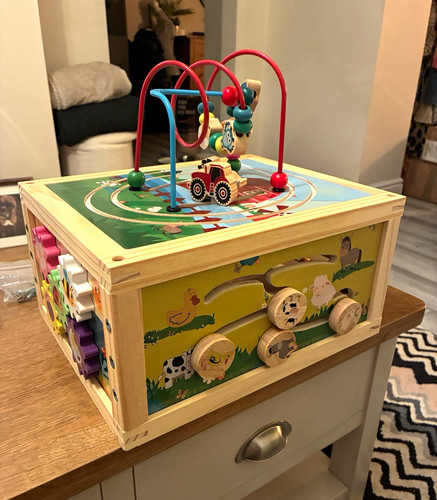 Wooden activity cube push - wooden,