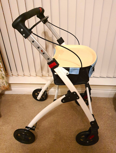 Wheel rollator walker - 4-wheel,